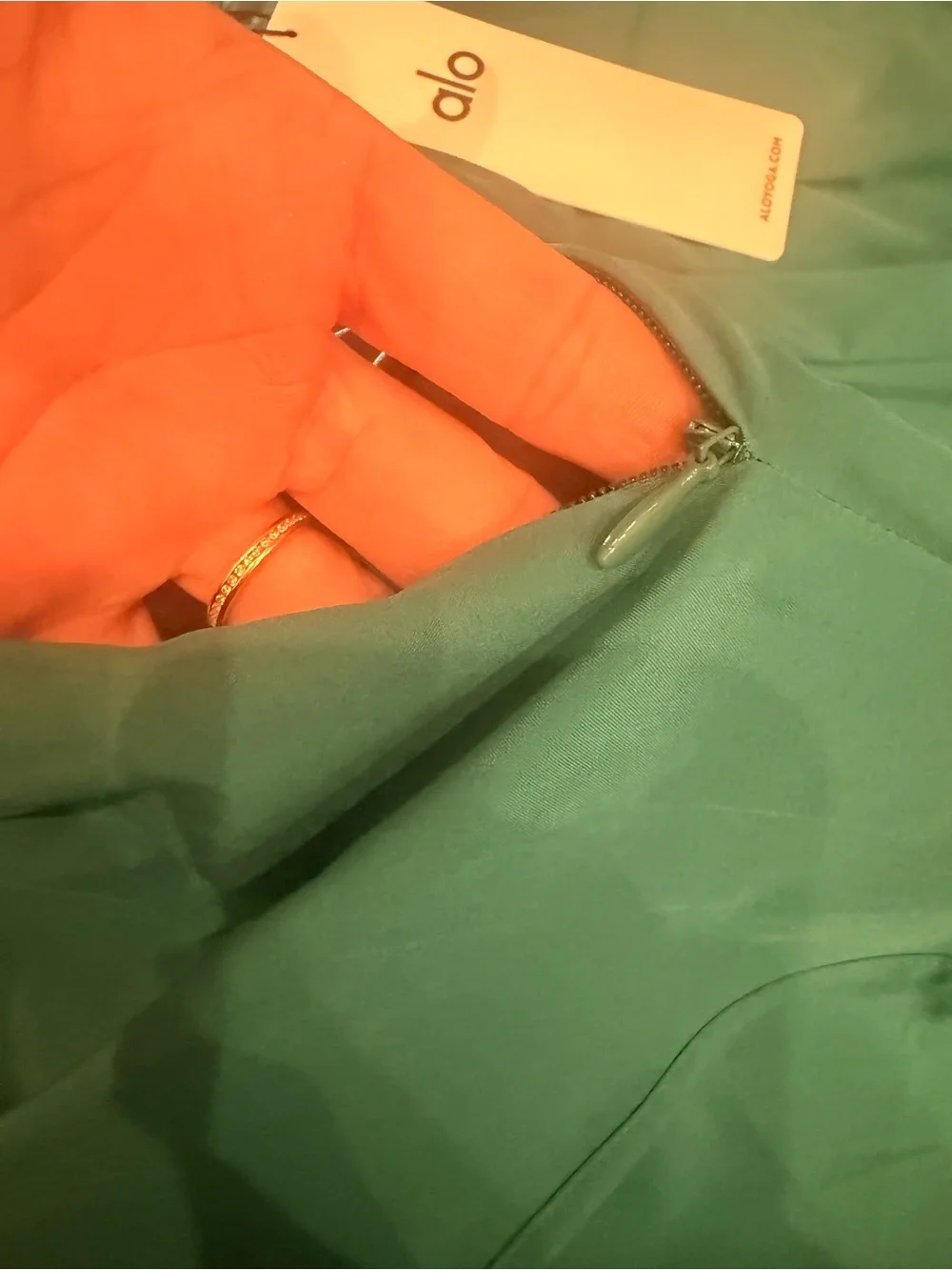 Alo Shorts + Clip in Emerald Isle Match Point Short 90s Claw Clip